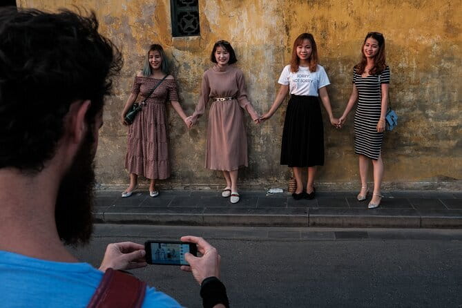 150-Minute Private Morning Old Town Photo Walk - Why a 6:00 am photo walk pays off in Hoi An