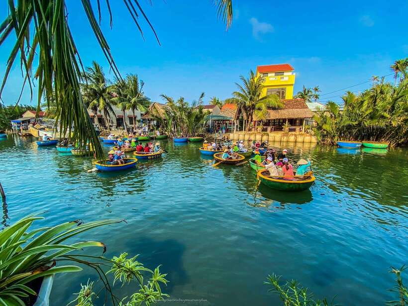40 Minutes - Basket Boat Ride in the Water Coconut forest - The Local Performance: Why the Show Matters