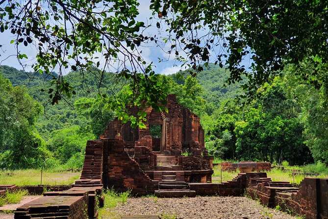A Private Full Day Tour to My Son Sanctuary & Marble Moutains - Marble Mountains: caves, pagodas, and guided storytelling