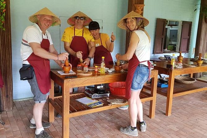 A Real Insight into Hoi An Village Island Experience & Hidden Gem - Stop 2: Bay Mau Coconut Forest and bamboo basket crab fishing