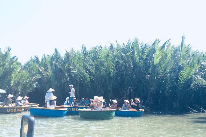 Basket Boat Ride and Old Town Walking Private Tour - Hoi An Ancient Town walking route: market colors to temple quiet