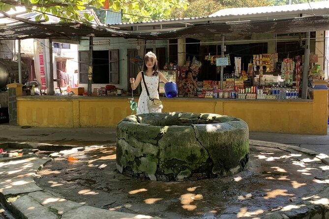 Cham Island Day Tour from Hoi An with Group tour - Lunch on the islands: grilled seafood you don’t have to hunt for