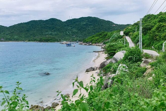 Cham Island Snorkeling - Wonderful Beach - Speedboat Daily Tour - Hoi An Pickup, Ancient Town Stop, and the Check-In Moment