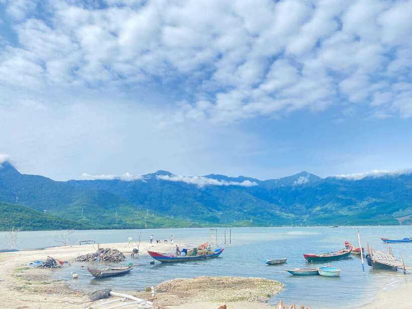 Chan May port : Private Trip to Hoi An Ancient Town - Lap An Lagoon near Hue: pretty scenery, but set your expectations