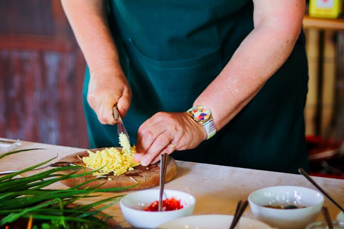 Cocolocal Farm Cooking Class with market tour and basket boat - The dishes you’ll make (and why the menu works)