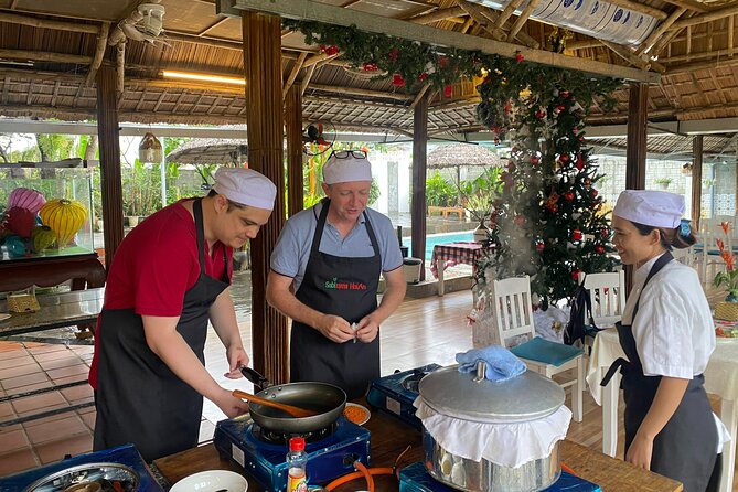 Coffee Class & Basket Boat Experience or Lantern Class -optional - Massage and small meal: why it makes the cooking part easier