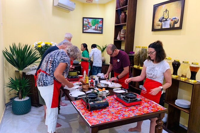 Coooking Class And Eating Tour - Tra Que Vegetable Village by electric car: where farming becomes real
