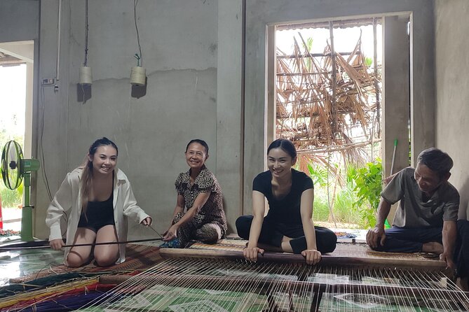 Countryside Bicycle To-Trà Quế village,Carpentryvillage,makingMat - Bike through rice fields, then coast by boat