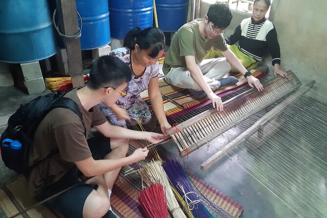 Countryside Bicycle To-Trà Quế village,Carpentryvillage,makingMat - Tra Que Vegetable Village: herb garden walk and what you’ll learn to taste