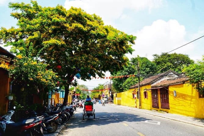Da Nang Airport Arrival Or Departure By Private Car Transfers - Price and Value: When $11 Per Person Actually Makes Sense