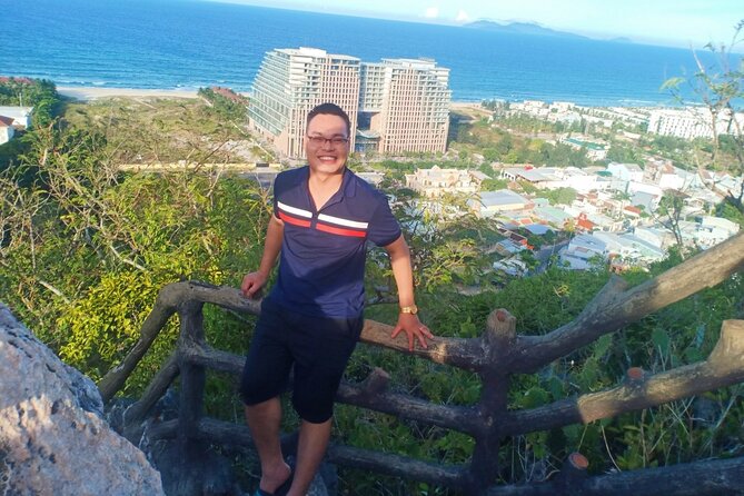 Da Nang Explore: Lady Buddha, Monkey Mountain & Am Phu Cave Tour - Lunch with My Quang: how the meal fits the pacing