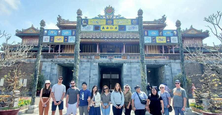 Da Nang/Hoi An: Hue Imperial City via Hai Van Pass & Lunch - Thien Mu Pagoda: the most ancient Hue temple, with a strong setting