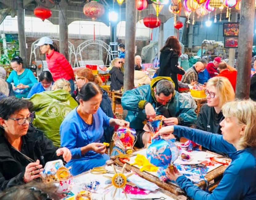 Da Nang/Hoi An: Lantern Making Workshop and Basket Boat Ride - The lantern making class with Rita and Ann: your souvenir in eco-style