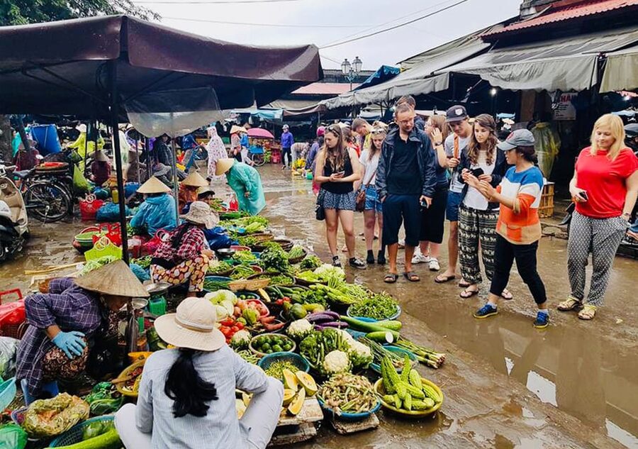 Da Nang/Hoi An: Market Tour, Basket Boat Ride, Cooking Class - The Cooking Class: Where Chef Humor Meets Real Skills