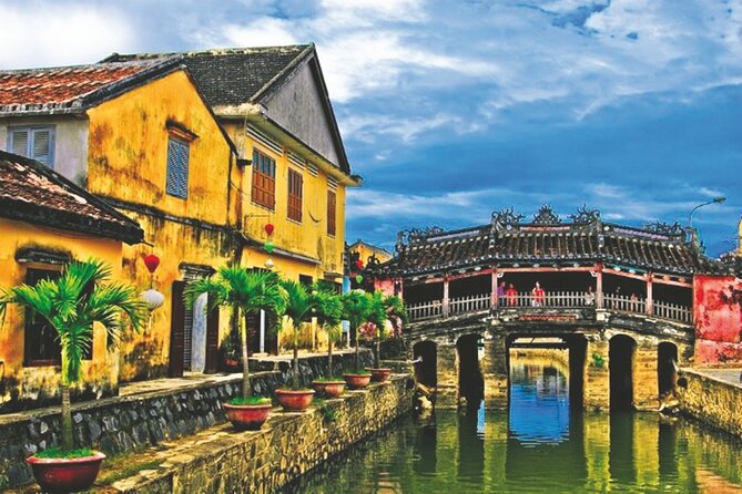 DaNang Airport Transfer to Hoi An by private car or vice versa - The 45-minute car ride: comfort you’ll feel more than you notice
