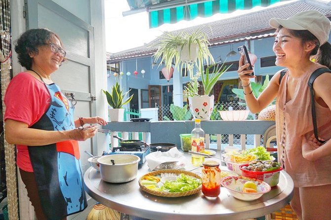 Evening Walking Food Tour, folk game and lantern boat - Price: what $39 buys (and what it doesn’t)