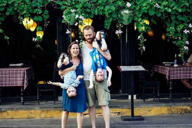 Family Photography Tour in Hoi An - Meet Tam and start at 92 Trần Phú (no confusing handoffs)