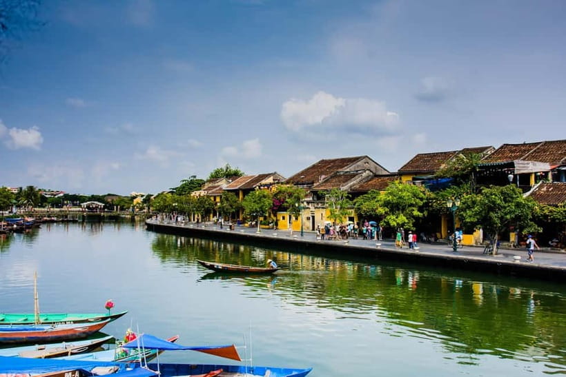 From Da Nang: Hoi An Old Town Tour, Night Market & Boat Ride - Hoai River lantern boat ride: good luck, photo time, and timing to watch