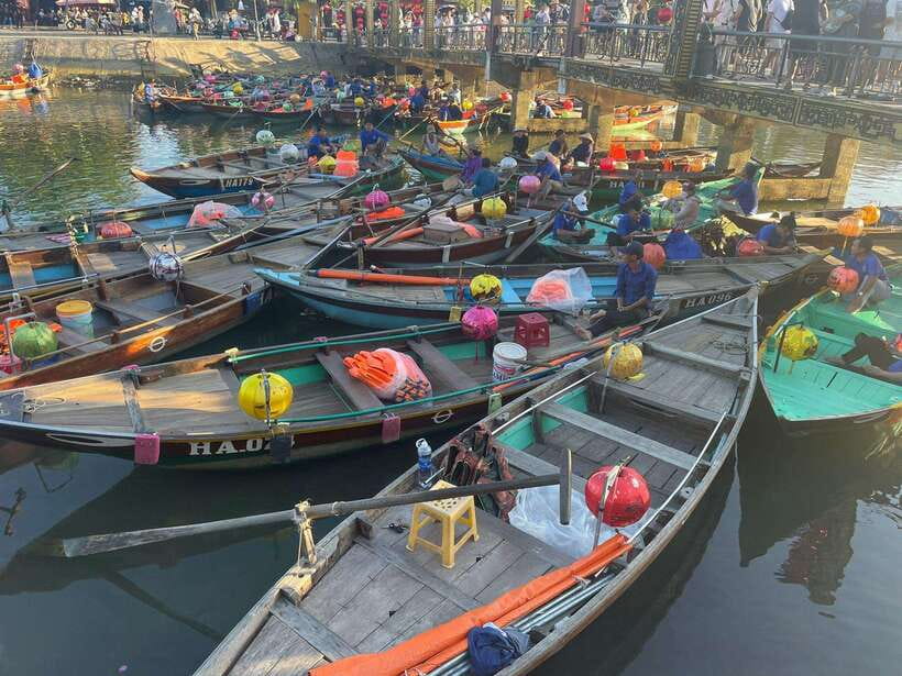 From Danang: Coconut Jungle, Hoi An City, Lantern Release - Dinner Time: One Hoi An Dish and Real Fuel for the Evening