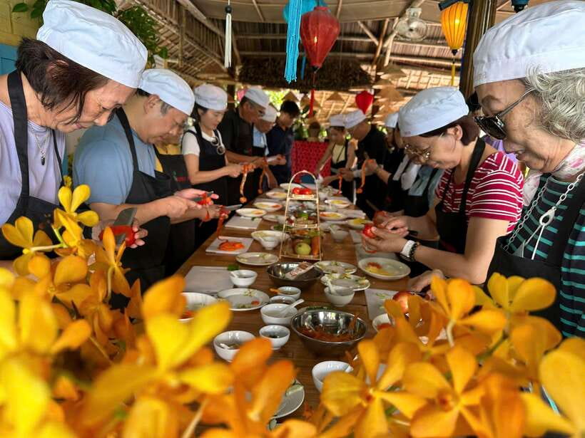 From Hoi An: Authentic Vietnamese Cooking Tour - Thu Bon River time: cruise, bamboo basket boats, and a dose of sun