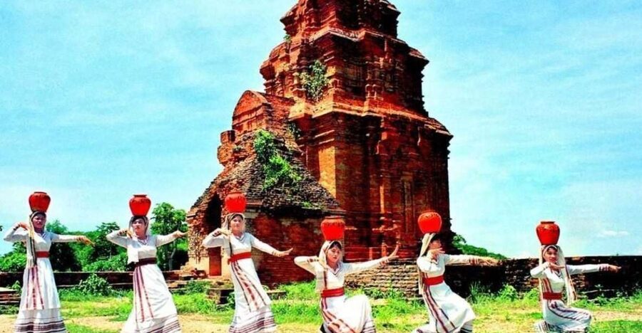 From Hoi An: Discover My Son Sanctuary & Sunset River Cruise - My Son Sanctuary: Champa ruins you can actually understand