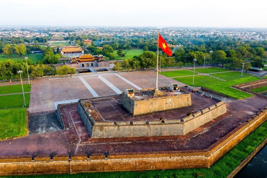 From Hoian & Danang: Hue City Tour with HaiVan Pass - Emperor Khai Dinh Mausoleum time: photo planning and pacing