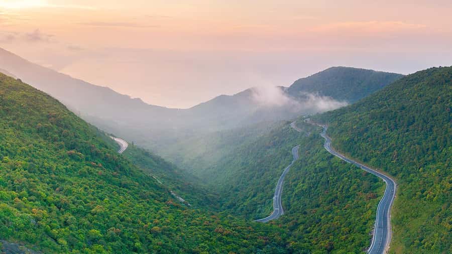 From Hoian & Danang: Hue City Tour with HaiVan Pass - Hai Van Pass vs Hai Van Tunnel: the scenic break you can actually use
