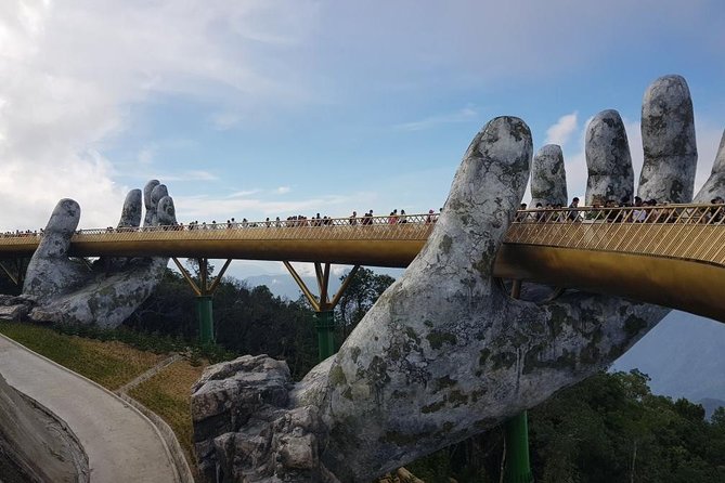 GOLDEN BRIDGE - Guided Tour in the Early Morning to Avoid Crowds - Lunch, pacing, and what a full 7-hour day feels like