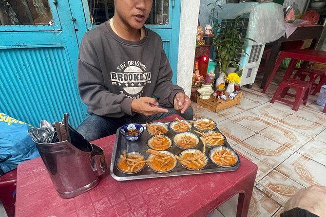 Half-day Private Street Food Tour in Hoi An - Stop 3: the bánh mì hunt at 115 Trần Cao Vân