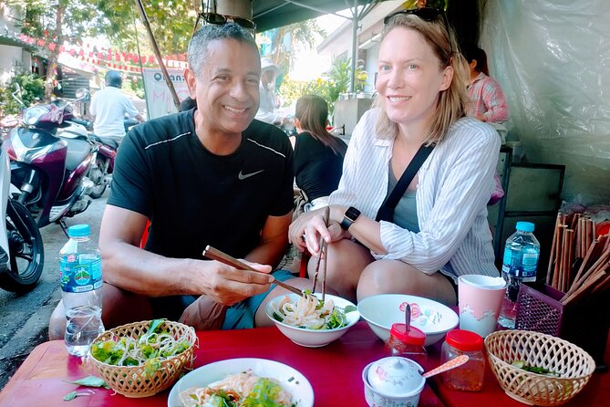 Hidden Gem of Hoi An Old Town-Local Food-Lantern Making-Tailoring - Stop 4: Tailor Shops—Choose Fabric and Style (But You Pay for Clothing)