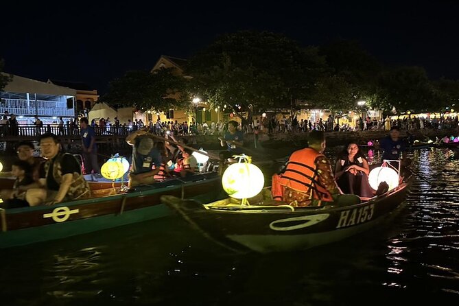 Hoai River Boat Trip by Night with Release Lantern - Getting There: Meeting Point and Peak-Time Reality