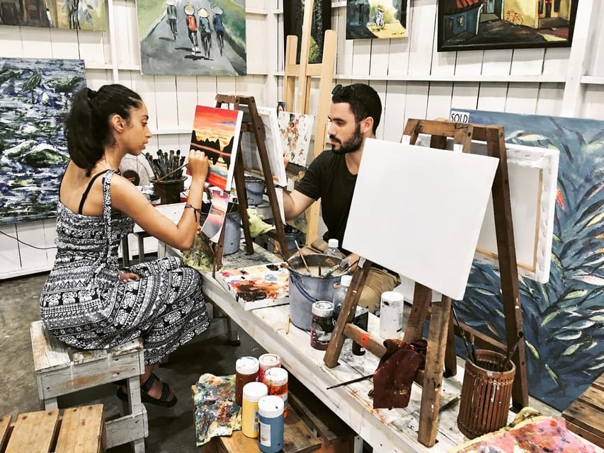 Hoi An: 2 Hours Painting Class with Local Artist in Oldtown - Choosing Your Painting: Studio Motifs or Your Own Photo