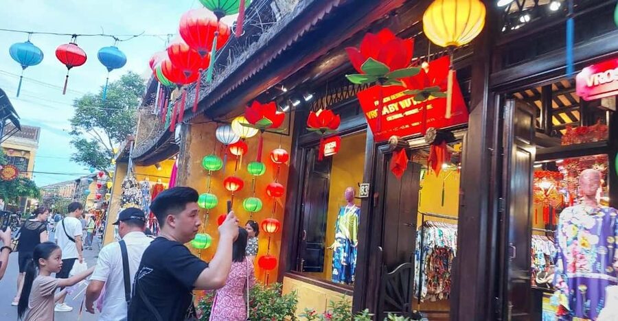 Hoi An Ancient Town Entrance Ticket with Drink - Choosing your 5 admissions: temples, museums, old houses, and timed fun