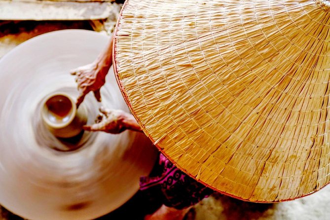 Hoi An Ancient Town Tour: Japanese Covered Bridge & Old House from Hoi An - Assembly Hall Traditions and Pottery Museum Craft Work