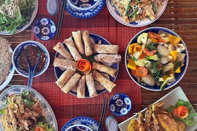 Hoi An Ancient Town Walking Street Food Tours with Night Market - Private Guide and Pickup: Your Fast Track to the Right Stalls