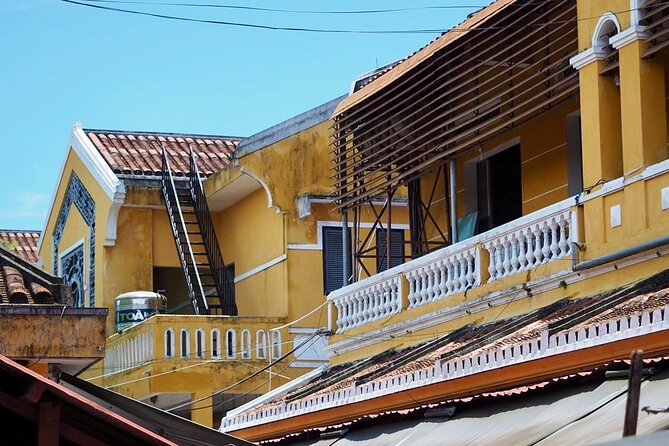 Hoi An Ancient Town Walking Tour with a Local - Japanese Covered Bridge: Iconic Views, With Real Explanations