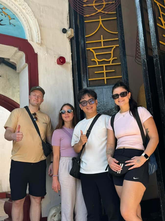 Hoi An: Ancient Town Walking Tour with Lantern Boat Ride - Ancient House and Assembly Hall: Architecture That Explains How Communities Worked