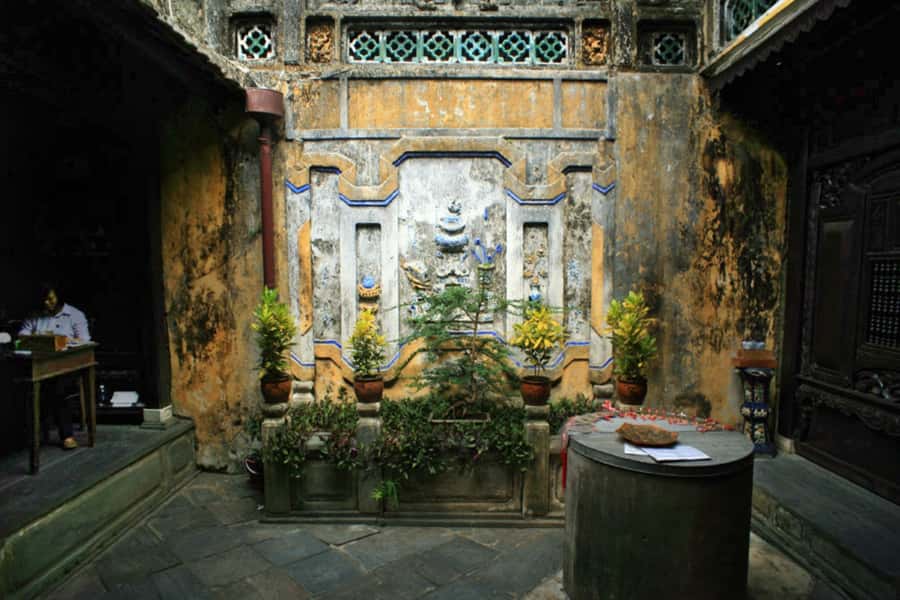 Hoi An: Ancient Town Walking Tour with Lantern Boat Ride - Who This Tour Fits Best (and Who Should Rethink It)