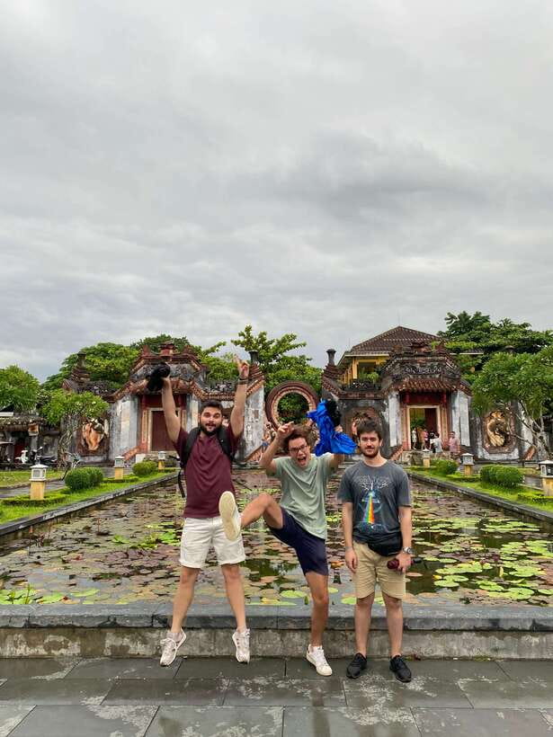 Hoi An Ancient Town - Walking Tour with Local Guide - Meeting at 95 Phan Chu Trinh and Getting a Smooth Start