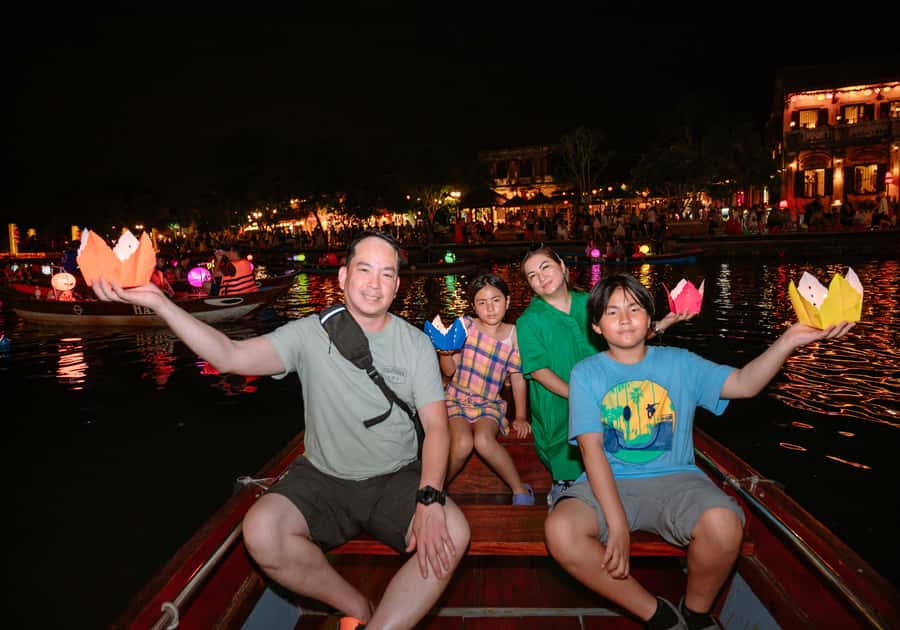 Hoi An : Bamboo Basket Boat Ride & Lantern Boat Trip . - Bamboo basket boat time: why these boats still matter