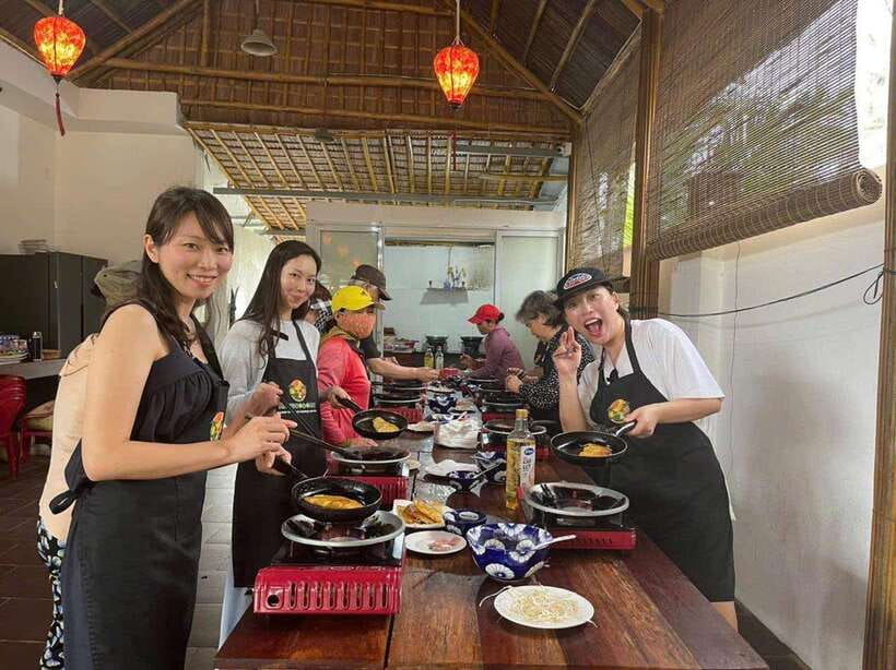 Hoi An: Basket Boat Ride, Cooking Class by Hangcoconut - Before you row: learning the water-coconut world