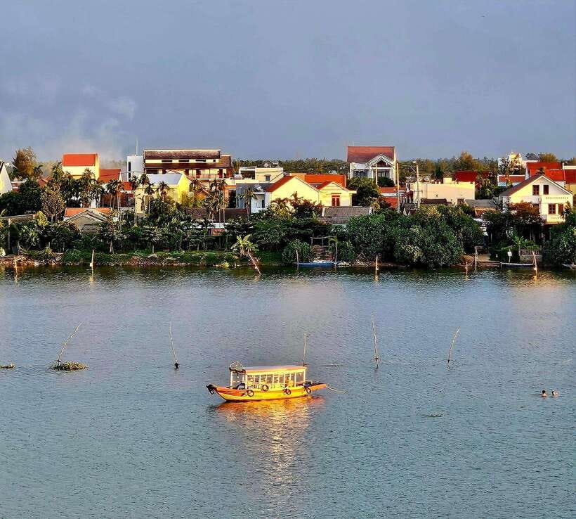 Hoi An: Basket Boat Tour by River Boat and Lantern Release - Price and value: is $19 worth it?