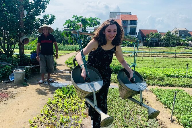 Hoi An bicycle tour to beautiful countryside - Tra Que Vegetable Village: the hands-on farm break you’ll remember