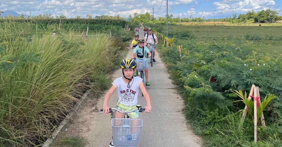 HOI AN Biking River Islands, Village Crafts PRIVATE TOUR - Cycling From Song Thanh into Hoi An’s Rural Lane System