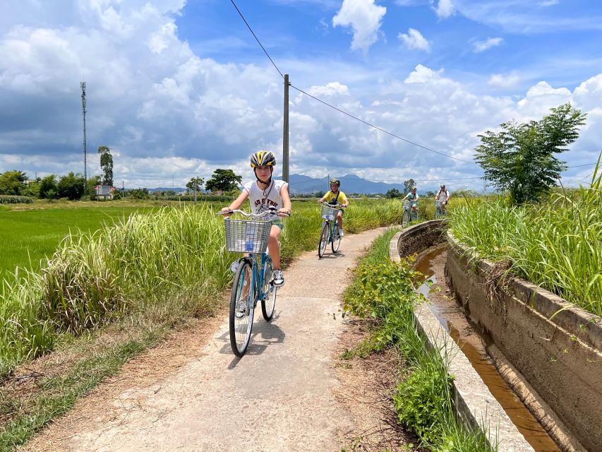 HOI AN Biking River Islands, Village Crafts PRIVATE TOUR - Rice Paper, Rice Grain, and the Local Food Stops That Make It Real