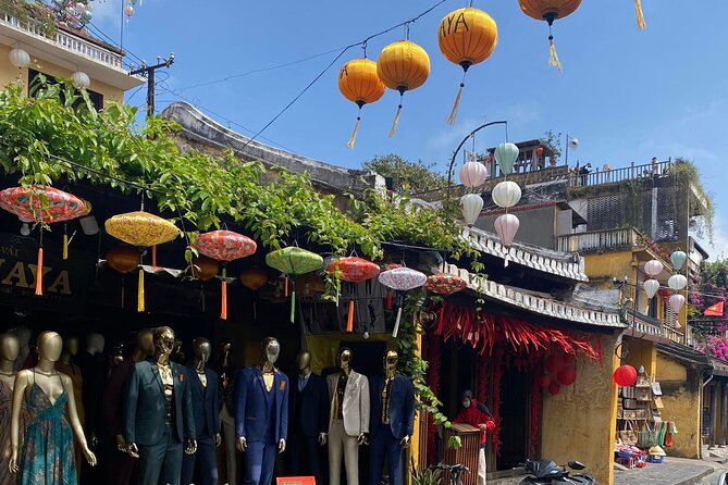 Hoi An Boat Ride and Release Lantern, Night Market Private Tour - The Old Town walking loop: mossy lanes, temples, and assembly halls