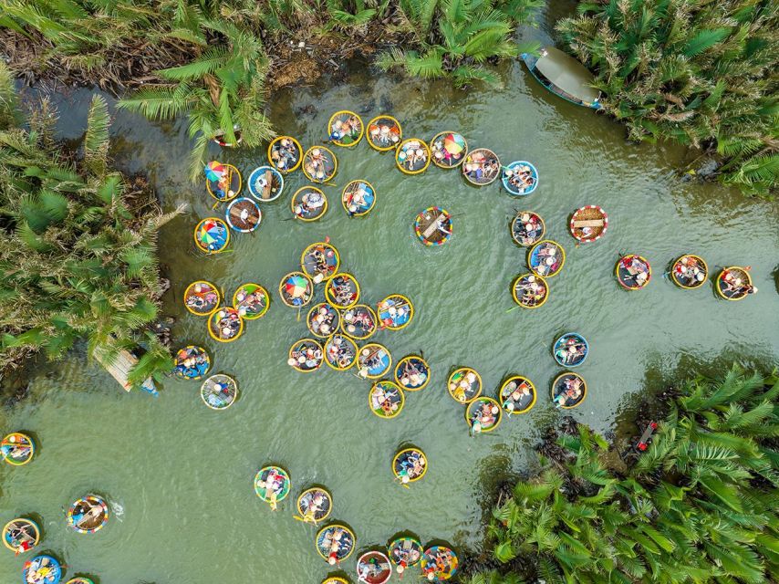 Hoi An: Cam Thanh Basket Boat Ride - The activities during the ride: crab fun and lively moments