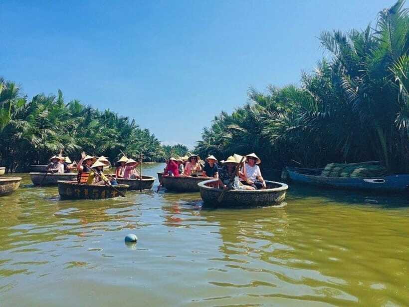 Hoi An: Cam Thanh tour on a Traditional Bamboo Basket Boat - Fishing lessons that turn into real participation