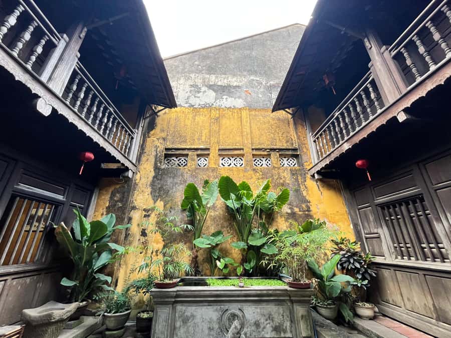 Hoi An City tour - Boat ride - Lantern Release from Danang - Phuc Kien Chinese Assembly Hall and Old Merchant Houses (Tan Ky or Phung Hung)