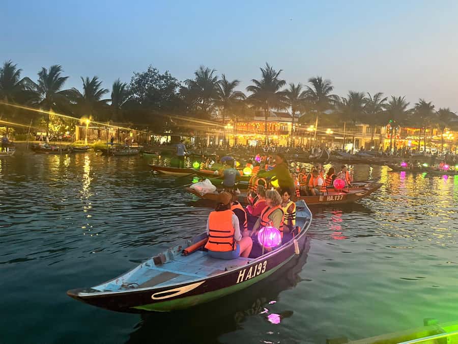 Hoi An City tour - Boat ride - Lantern Release from Danang - Japanese Bridge: A 400-Year Connection Across the Water